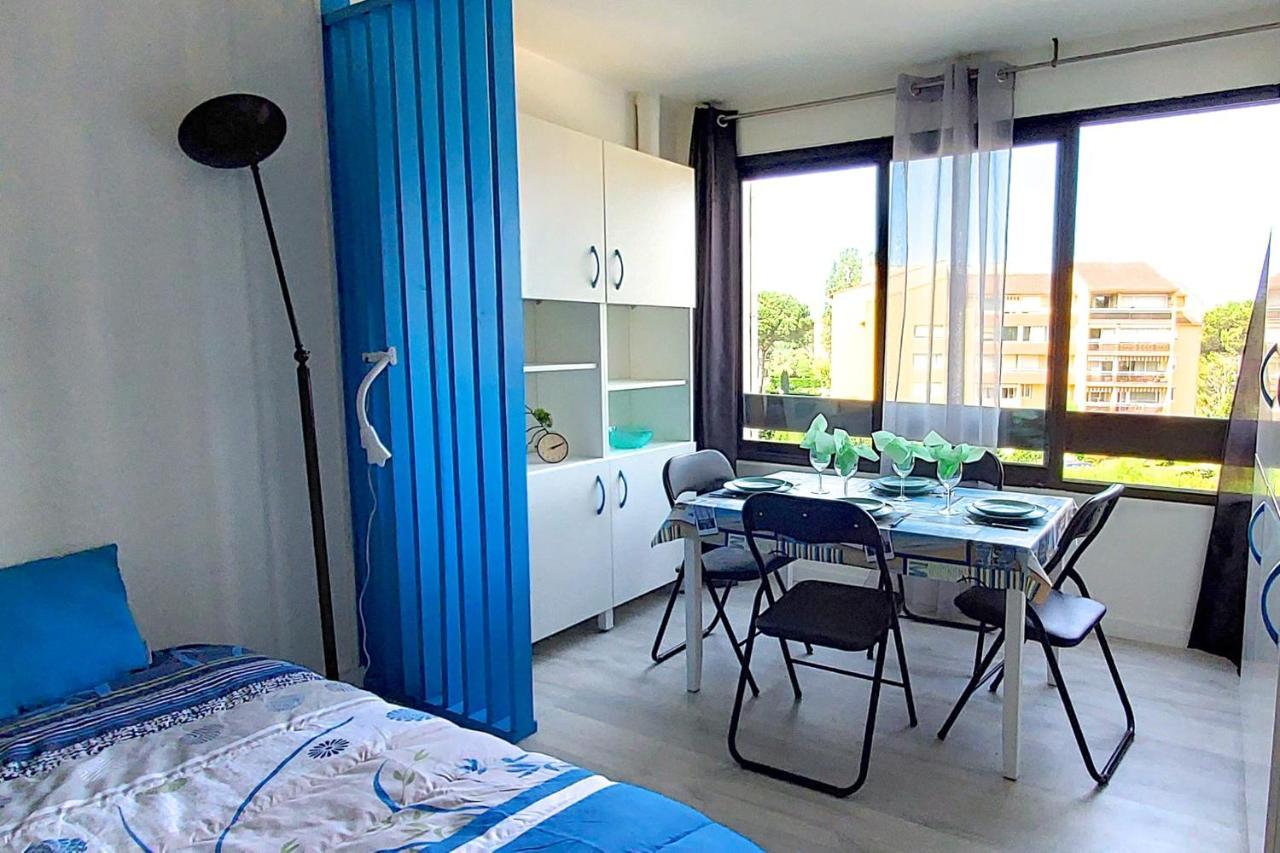 Apartamento Hypercenter 27 M With Wifi And Shared Pool Fréjus Exterior foto