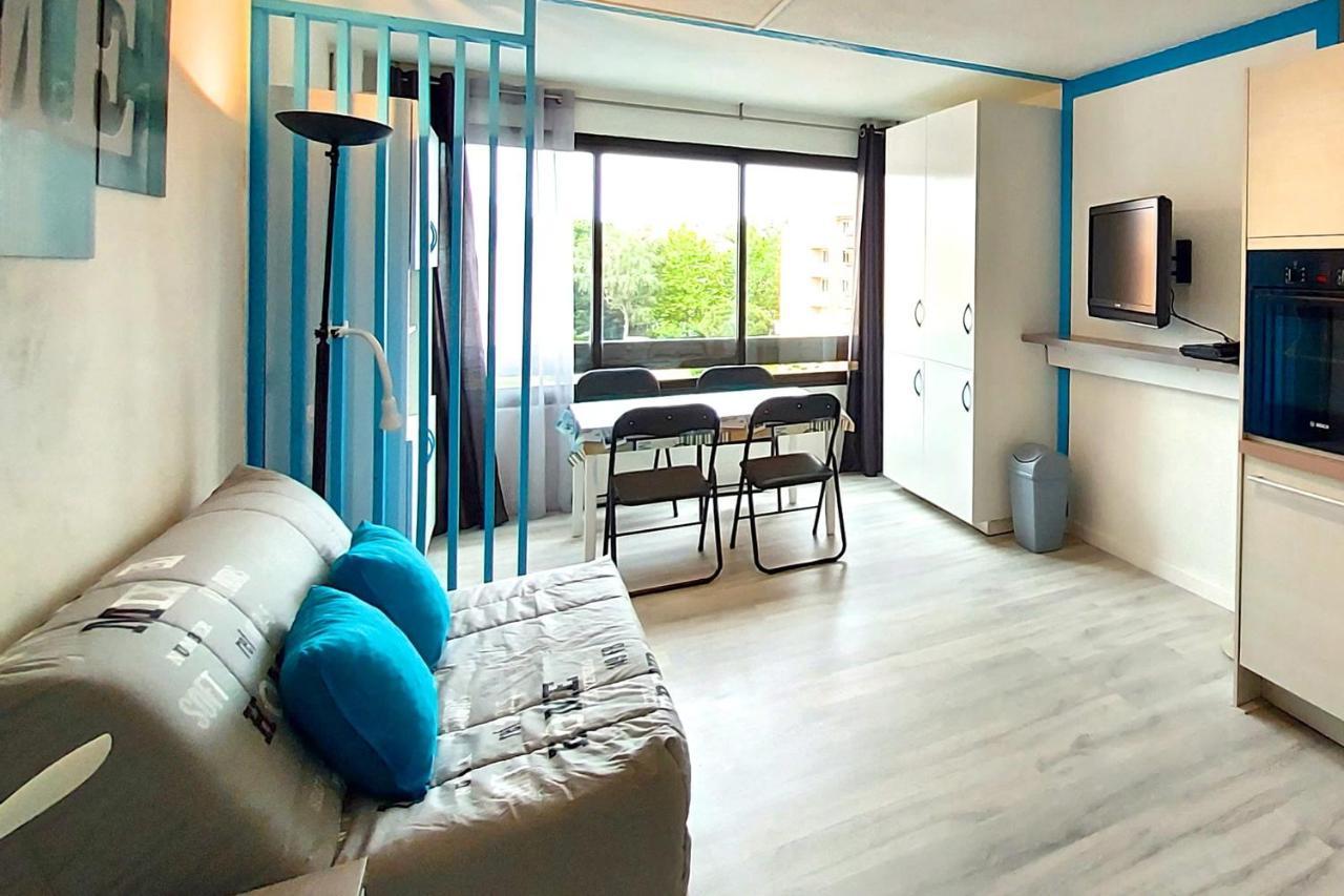 Apartamento Hypercenter 27 M With Wifi And Shared Pool Fréjus Exterior foto