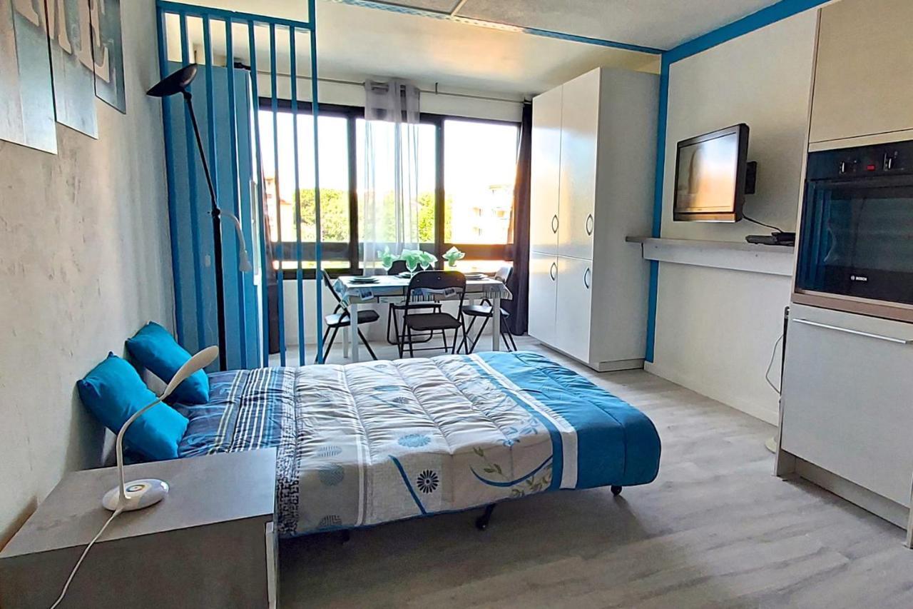 Apartamento Hypercenter 27 M With Wifi And Shared Pool Fréjus Exterior foto